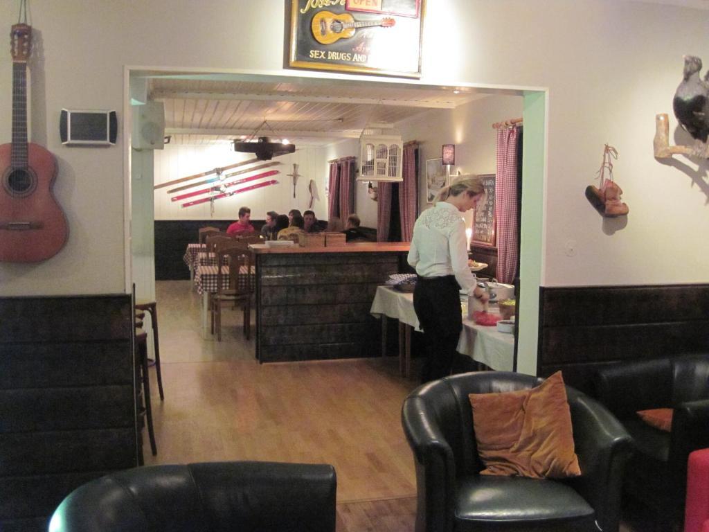 Skiers Inn Lima ภายนอก รูปภาพ